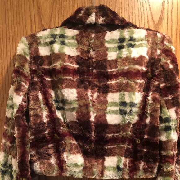 NWT Designer cropped faux fur jacket. Retails$450 - Picture 7 of 7